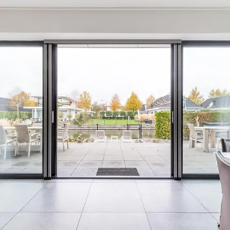 Villa With Bubble Bath, Sauna In Harderwijk