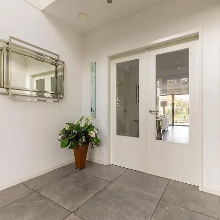 Villa With Bubble Bath, Sauna In Harderwijk *