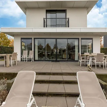 Villa Villa With Bubble Bath, Sauna In Harderwijk